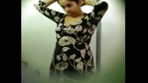 Busty беше завлечен в микробуса от шибани пикапъри . български секс видео