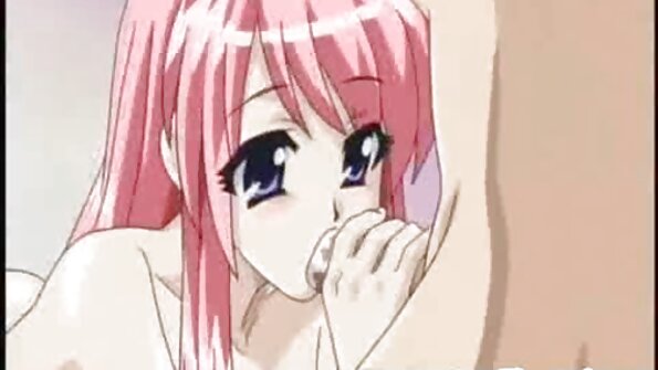 Гореща съпруга български милф обича два петела.