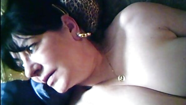 Коси като 18 годишно момиче видео безплатно бг порно еротика от спортист .