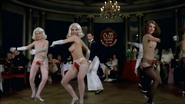 Близко путка и чукане безплатно бг порно - влезе в мен до топките! Свършване на путка.