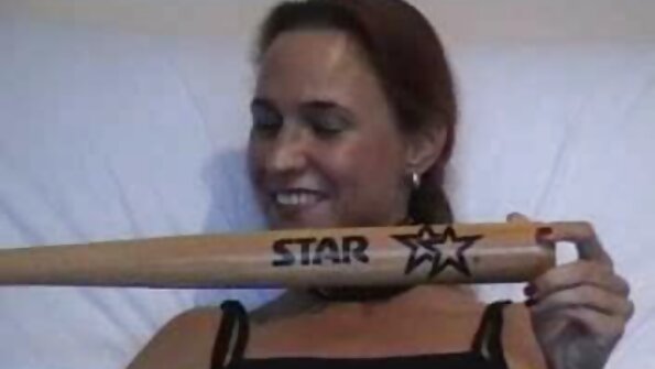 Блондинка в чорапи получава петел порно с български звезди в путка