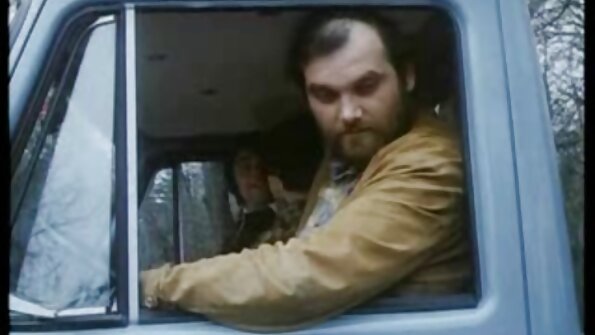 Латинка отгоре означава, че всичко е на мехлем български порноклипове .