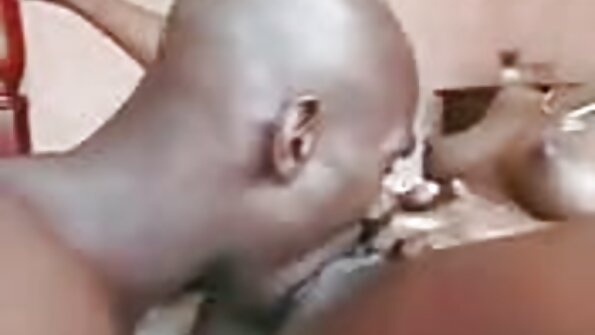 Искам АНАЛ, настоява да я порно бг безплатно чукам в дупето.