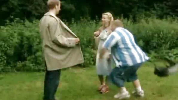 Перфектно тяло с голям бюст бг секс филми кара петел, за да свърши.