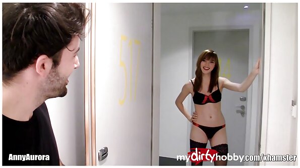 Ще свърша, ако ме чукаш силно, мама каза. seks s ciganki