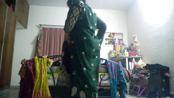 Мама върза колега на работа в хотел porno s balgarki и го използва .