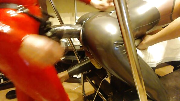 За първи път намерих общи интереси с български курви порно моята полусестра .