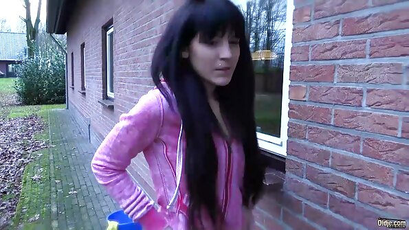 Задоволява приятелка след порно бг безплатно двойки