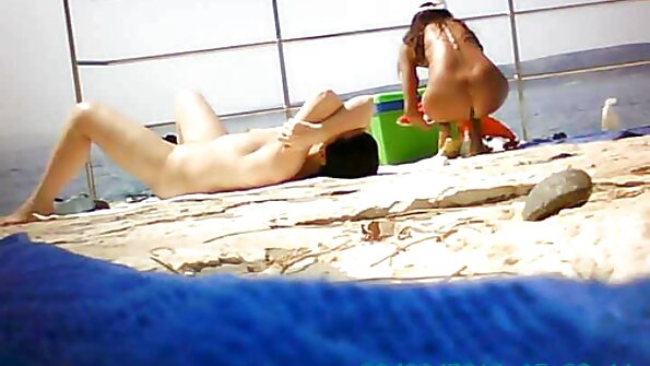 На 45 сексуалният живот на жената изисква групов секс. български секс филми