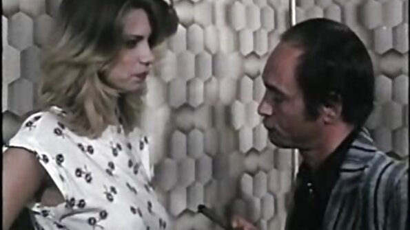 Аз ще те изсмукам, а ти ми направи порно българско кунилингус.