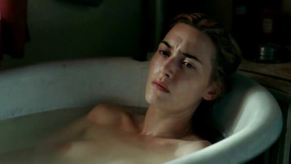 Събуди се и се чука порно българско със сладка приятелка!.