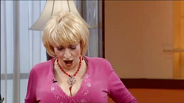 Специалист по масажи от Япония, всяка жена ще му разтвори първият български порно филм краката.