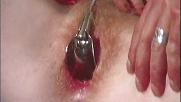 Студент се българско домашно порно прецака в изоставено мазе.