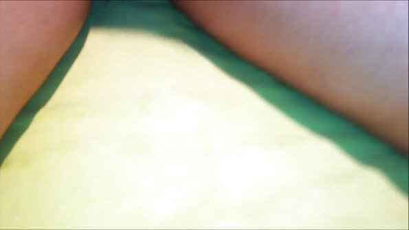 Намерени мръсни бикини в къщата на безплатно българско порно първолака, тя изгоря.