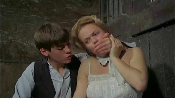 Правил ли безплатно българско порно си го на 18? Такава тясна уста в троха .