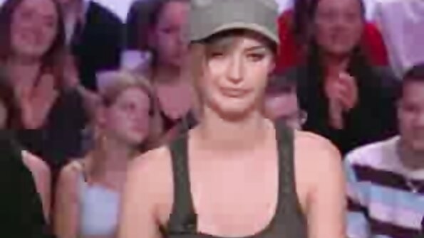 Горещ секс в банята бг порно сайт с момиче с пистолет.