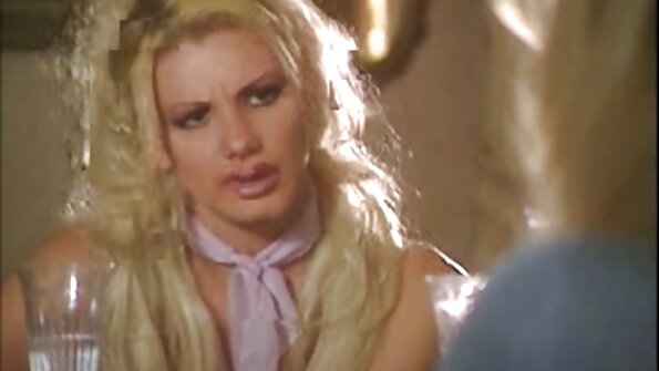 Постигнете невероятен женски оргазъм, докато българско порно гледате порно на телефона.