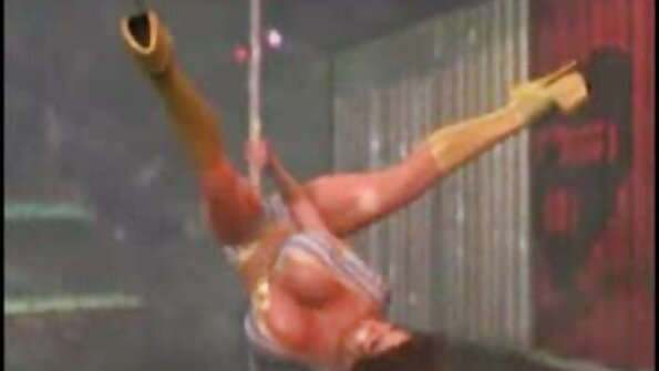 Любителско порно на камера със бг домашно порно спортно момиче.