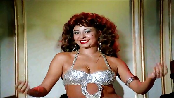 Тя щеше да знае, че човекът снима всичко това секс порно български .