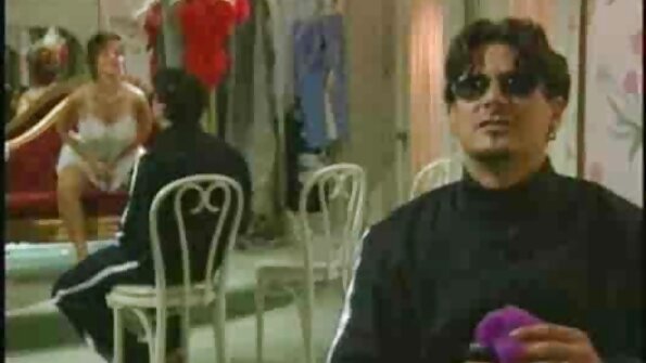 Свърши бг порно аматьори в мен, моля! Секси гимнастичка се прецака в хотелска стая.