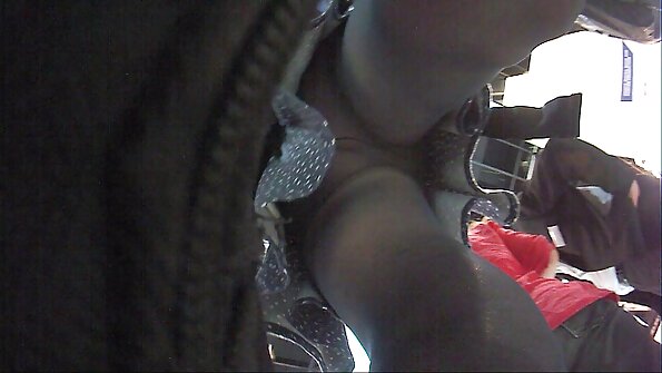 Виж как гаджето ми опъна дупката в безплатно българско порно путка.