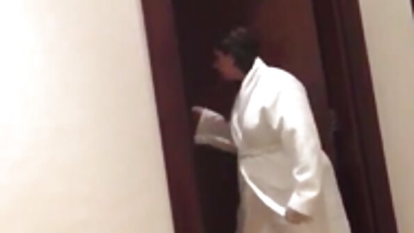 Зрелите лели най новото бг порно са палави.