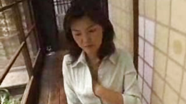 Ева български аматьорски секс Елфи замени розовата си путка с нов партньор.