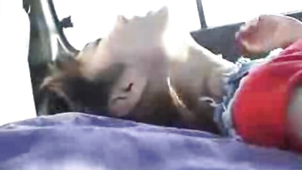 Вагината бг аматьори секс се свива по време на любов с млада любовница.